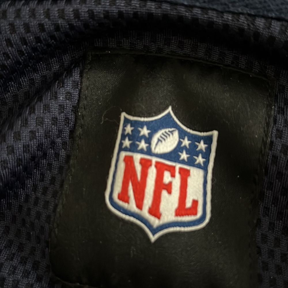 NFL New England Patriots Pull Over Jacket - Picture 8 of 8